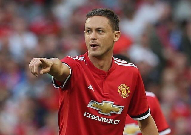 她展现了非 她展现了非