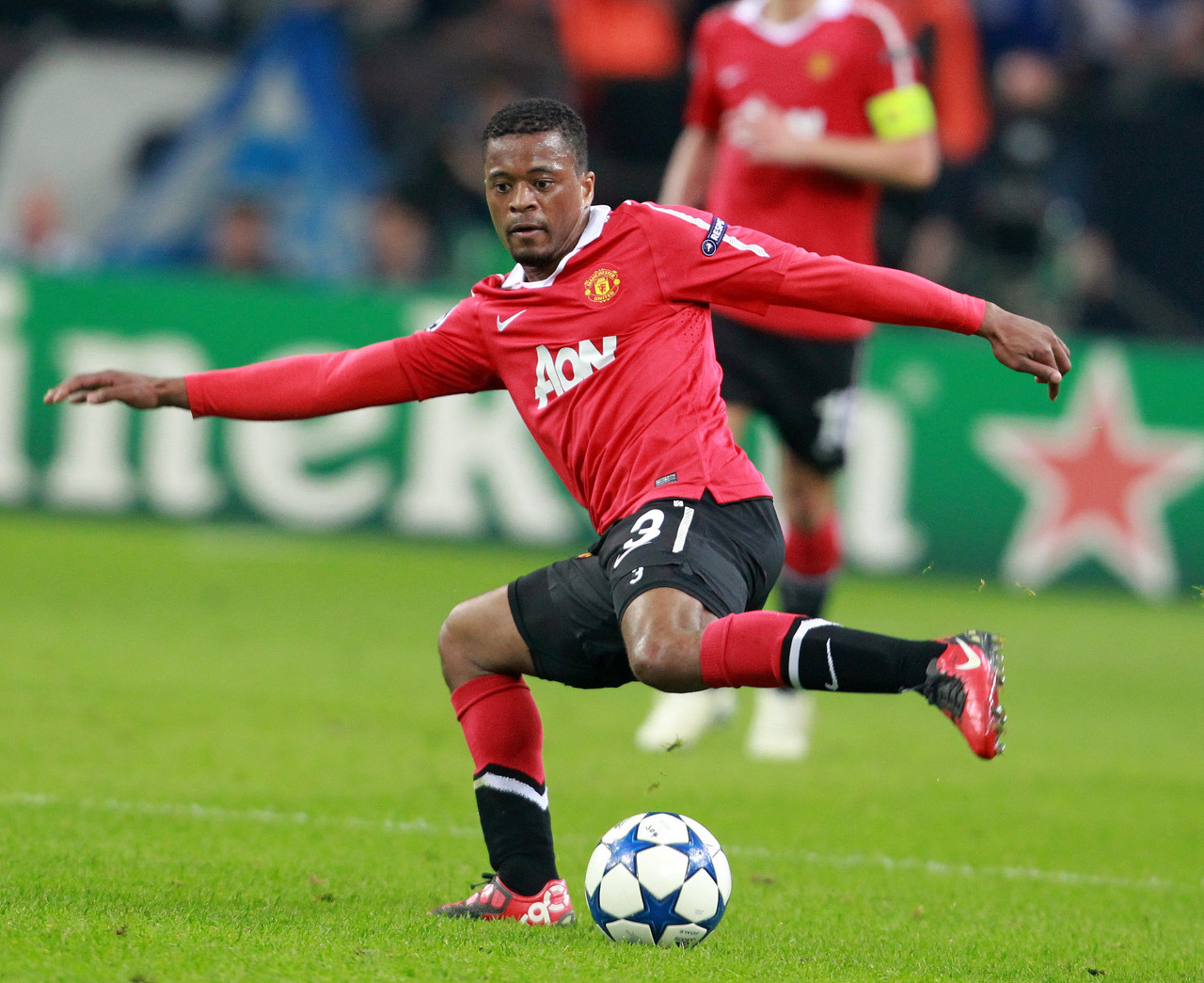 表现出色 表现出色